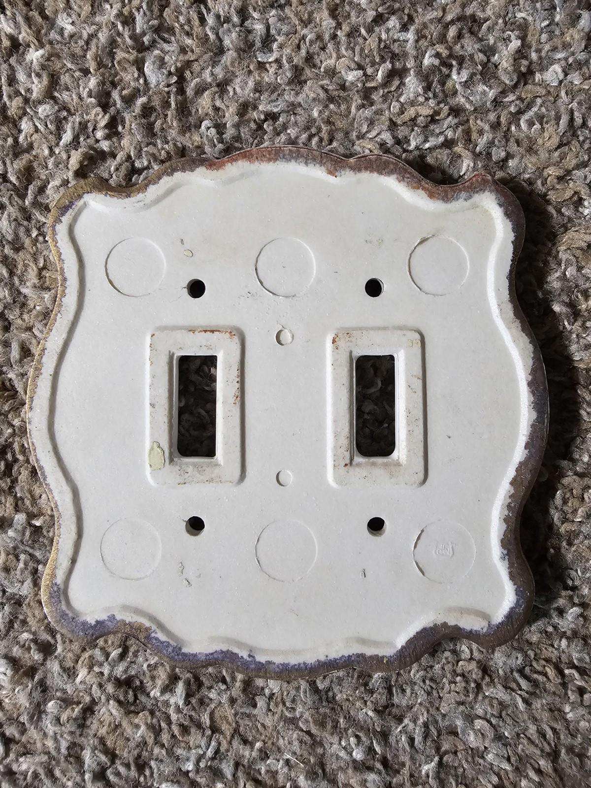 Vintage Ceramic Leaf Print Distressed Gold Edge Double Light Switch Plate