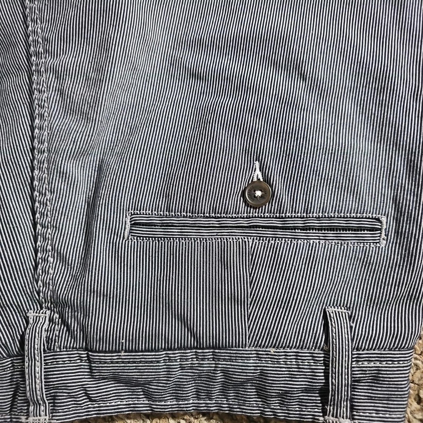 Geoffrey Beene Sz 33 Seer Sucker Shorts