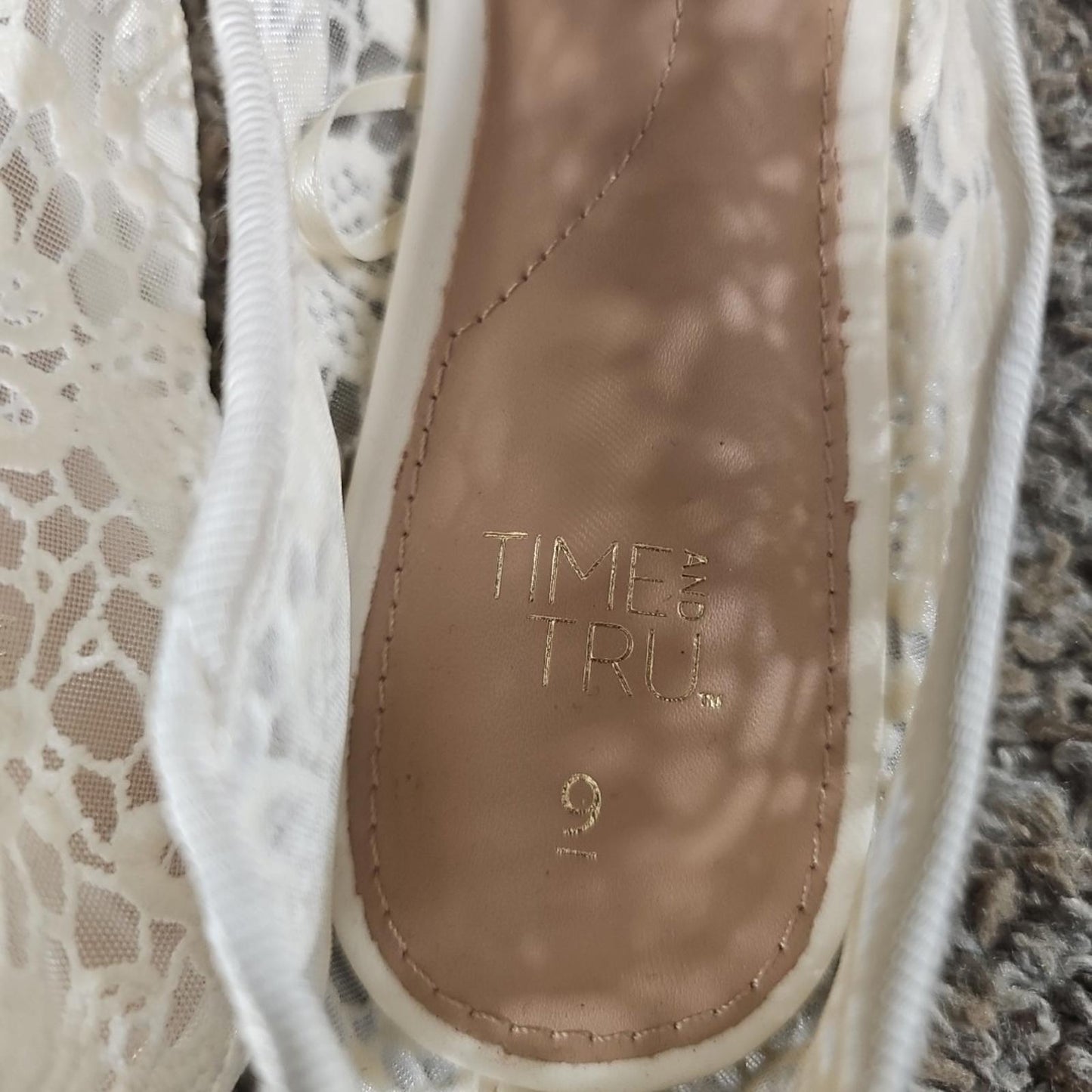 Time And Tru Sz 9 White Slip On Lace Loafer Shoes