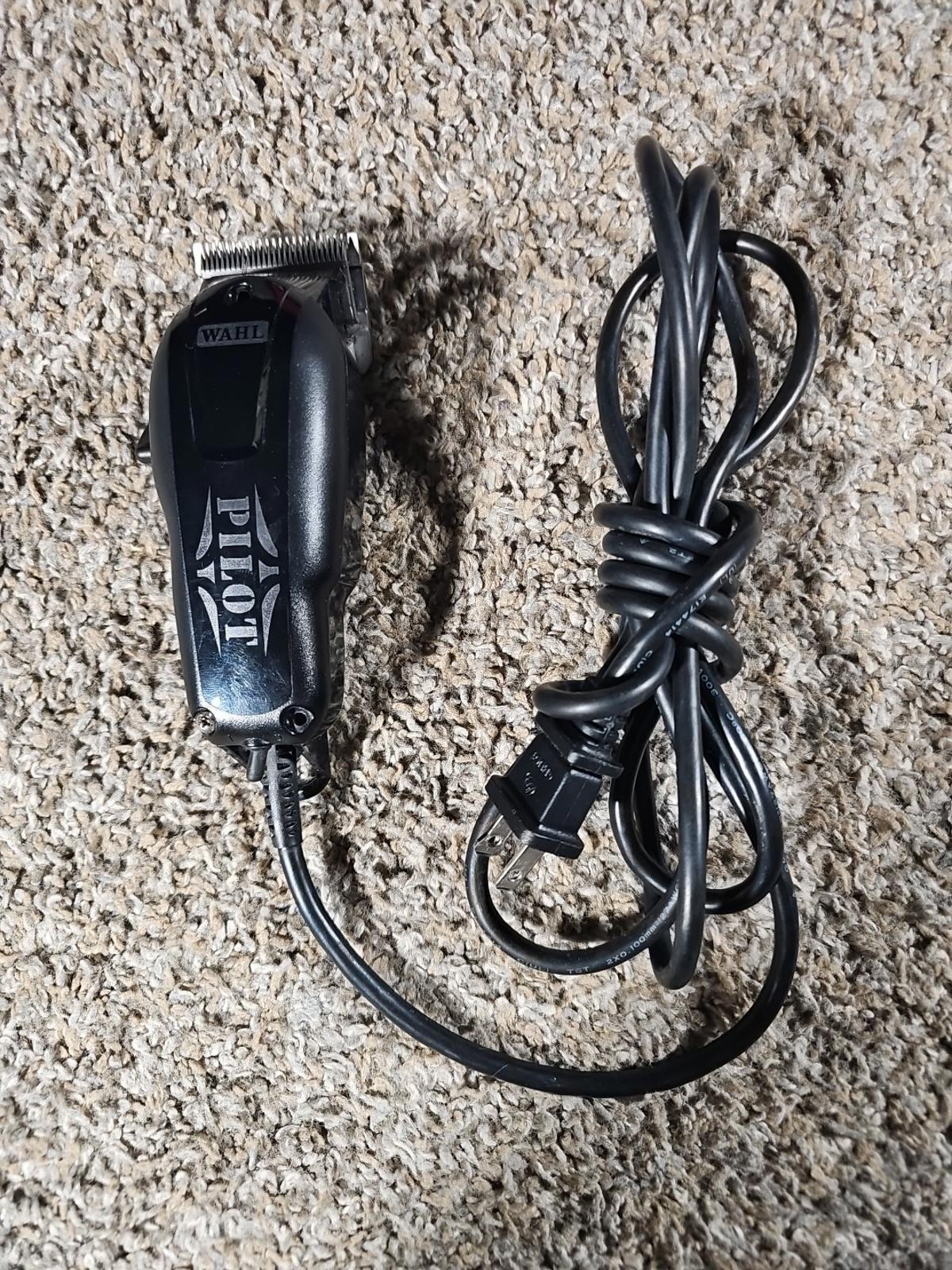 Wahl 8483 Professional Pilot Clipper - Black - Needs TLC But WORKS