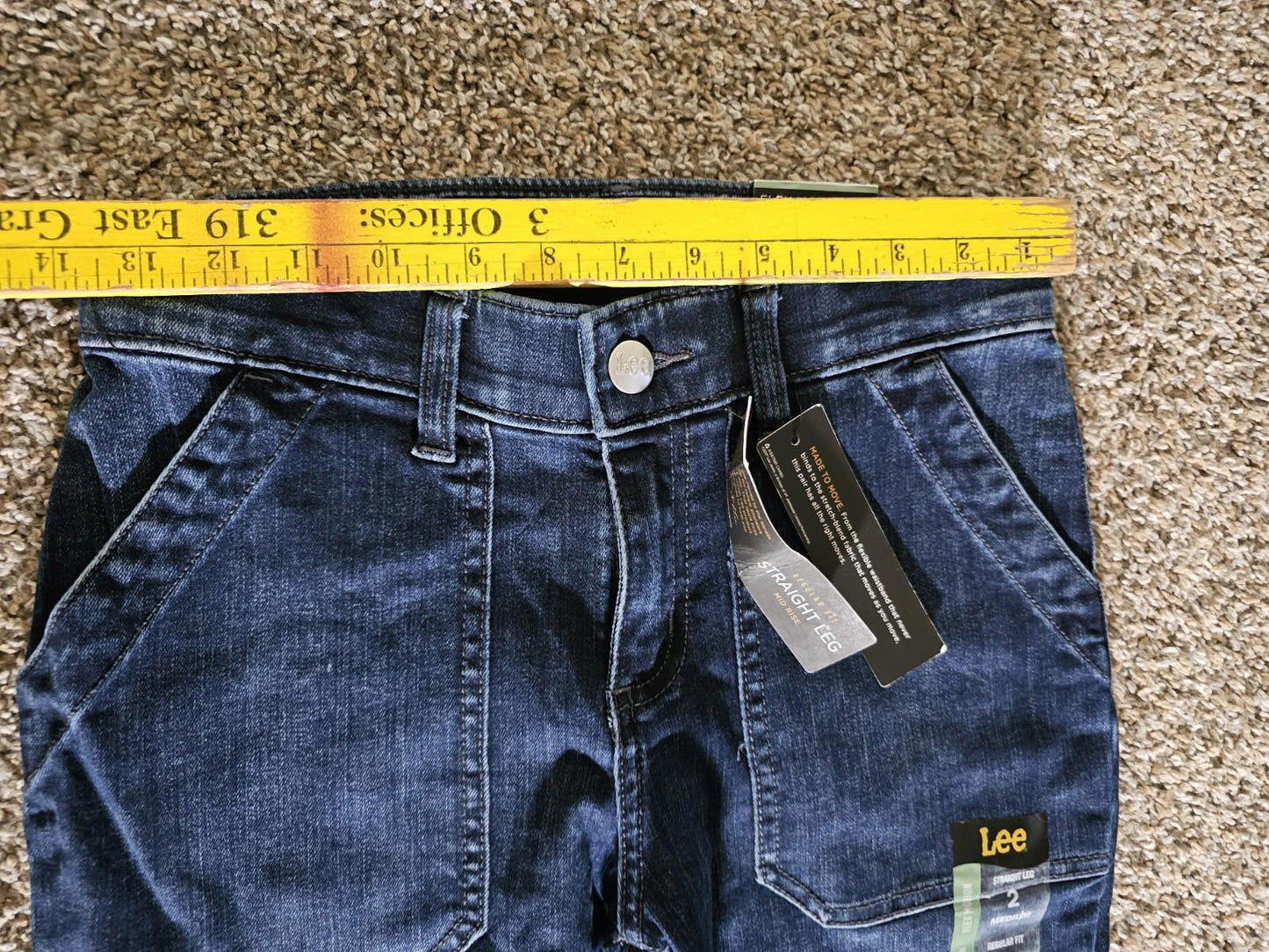 lee flex motion pants Regular Fit straight leg 2 Medium NWT Jeans