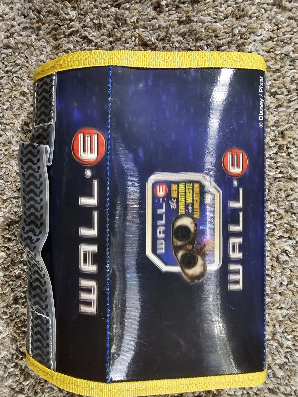 Disney Pixar Wall-e marker case & Markers RARE