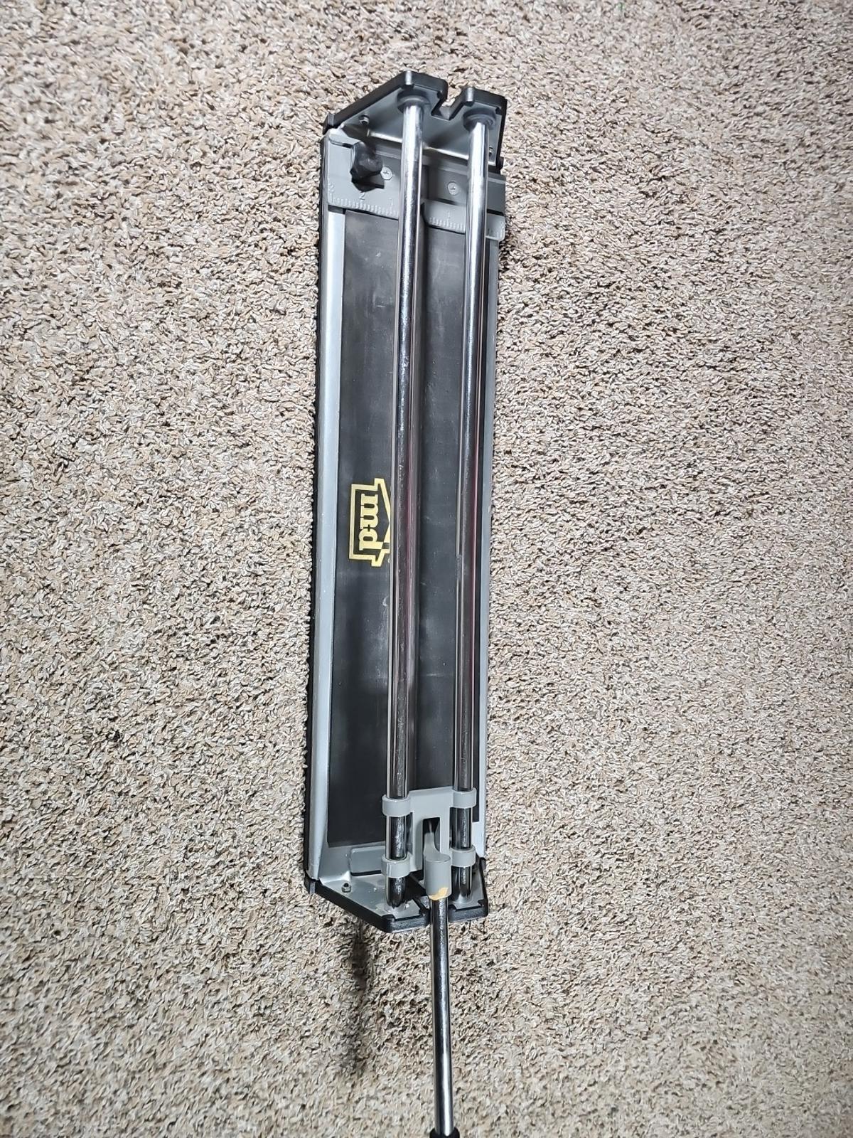 Used MD BUILDING TILE CUTTER - SEE Measurements