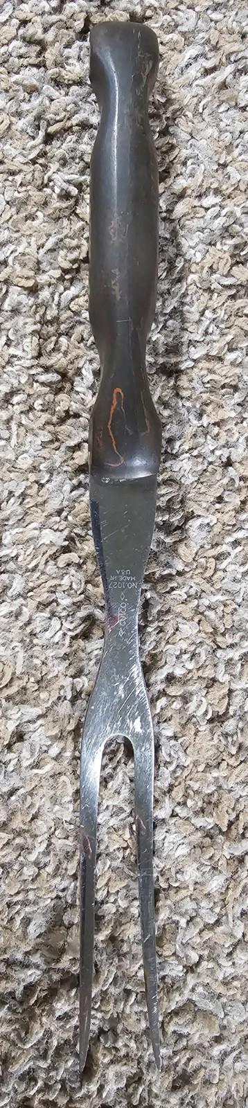 Vintage CUTCO 1027 Brown Orange Swirl Handle Carving Serving Fork