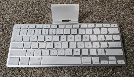 Apple Ipad/Iphone A1359 30 Pin Keyboard