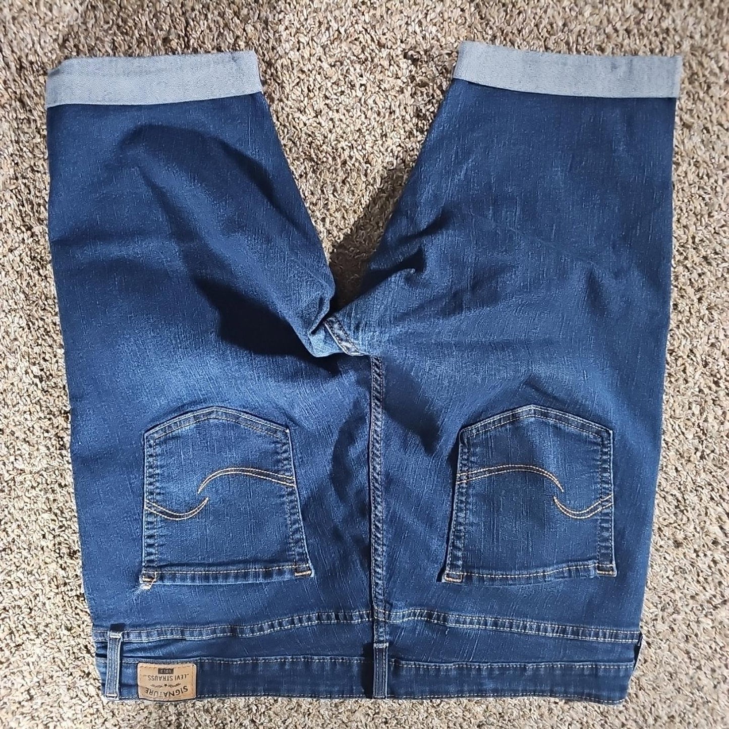 Signature Levi Strauss Gold Midrise Skinny Shorts 20 W35