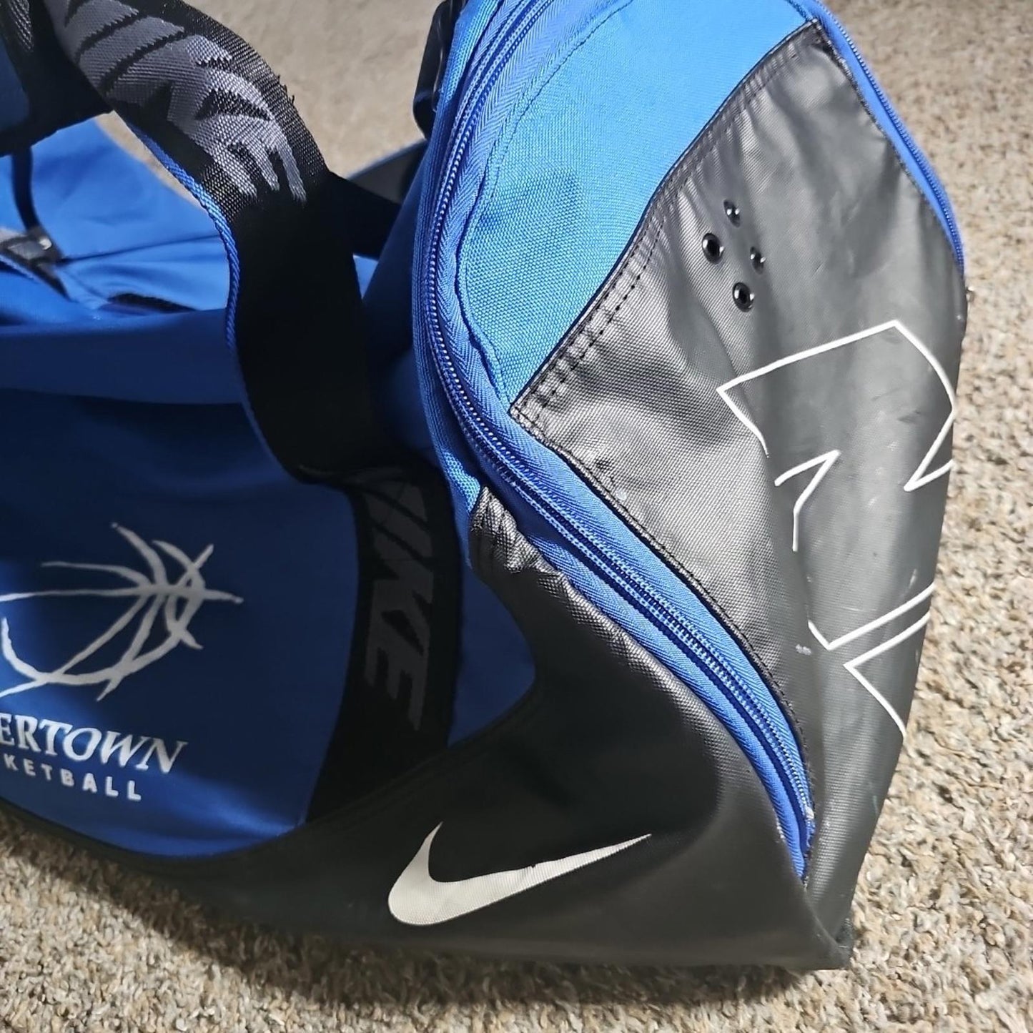 Nike Basketball Gear Duffle Bag