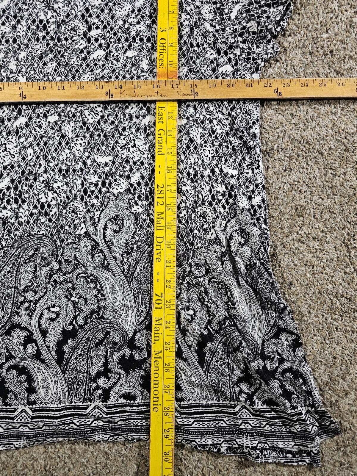 Jones Co New York Blouse Black White Paisley Floral Stretch