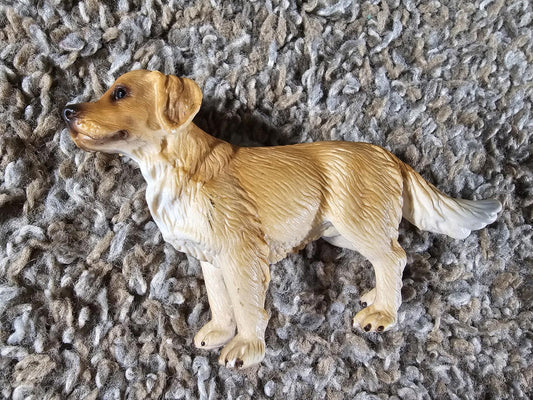 Schleich Germany 2003 Golden Labrador Retriever Male Dog Figure Tan Light Brown