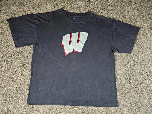 Wisconsin Badgers KA INC Charcoal XL T-shirt NCAA