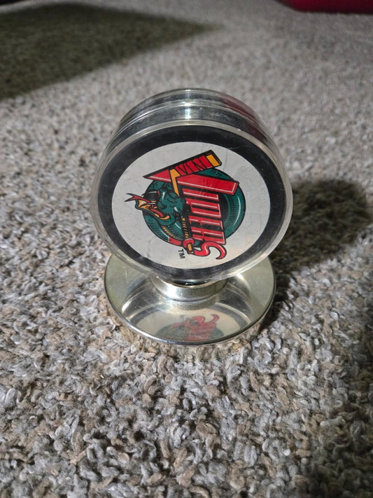 VINTAGE Detroit Vipers IHL HOCKEY PUCK In Glas Co Case