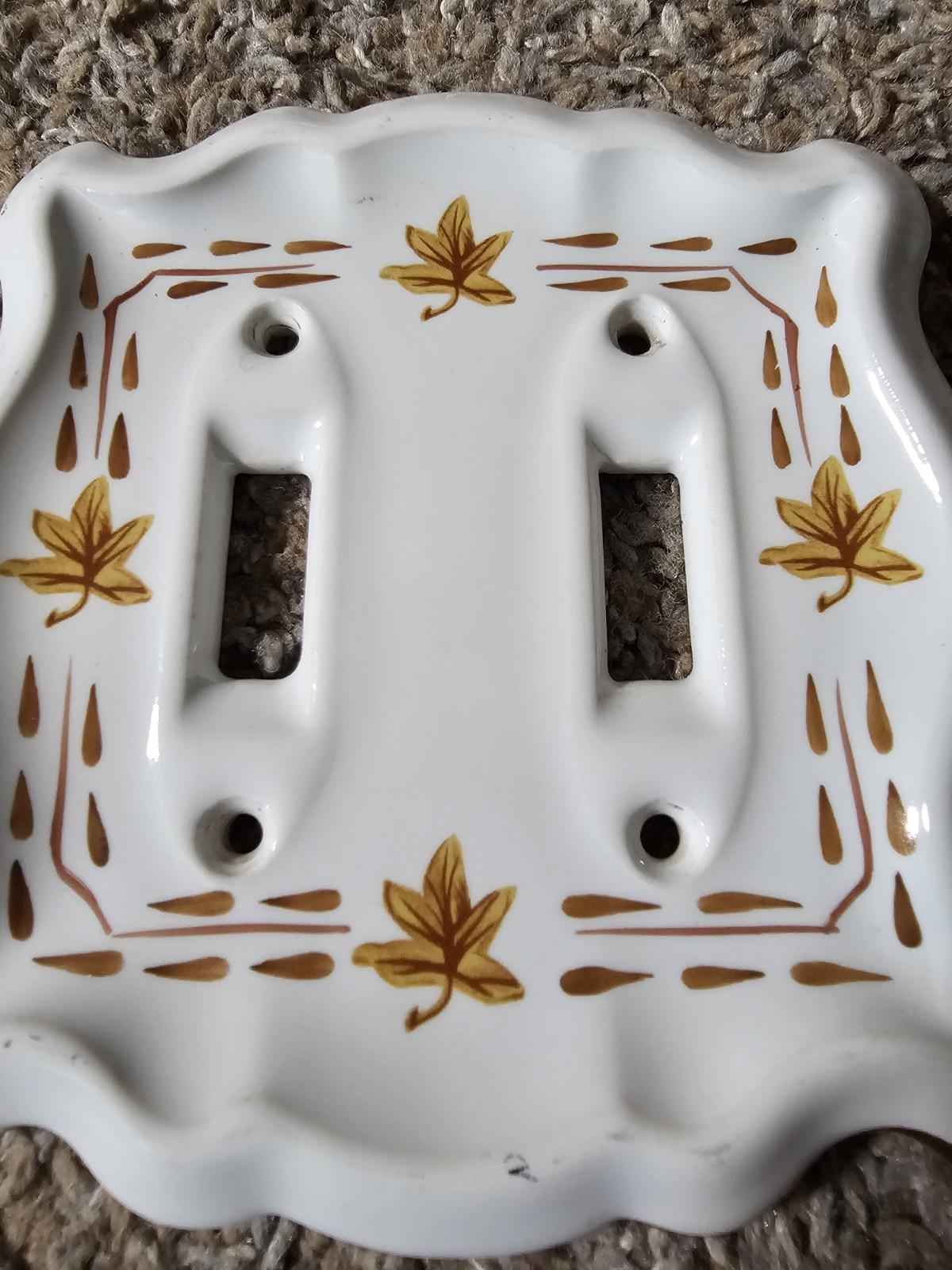 Vintage Ceramic Leaf Print Distressed Gold Edge Double Light Switch Plate