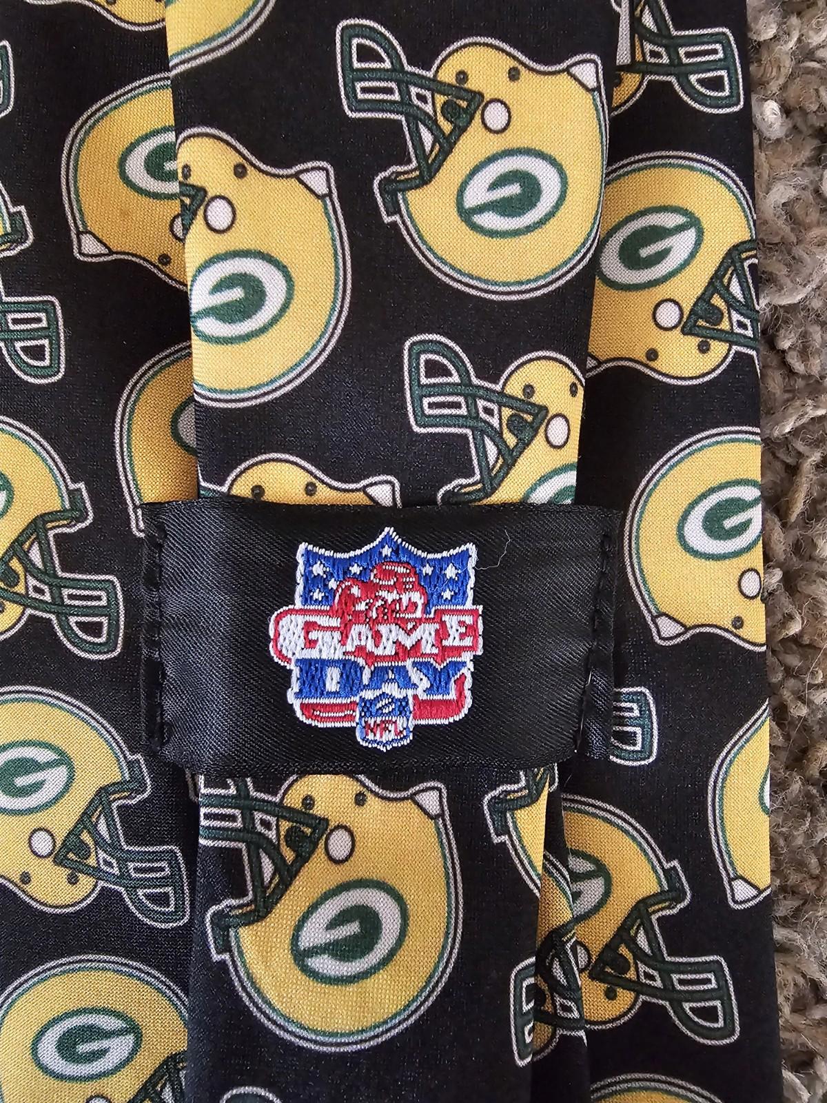 Vintage Green Bay Packers NFL Tie 1997 Ralph Marlin Stained