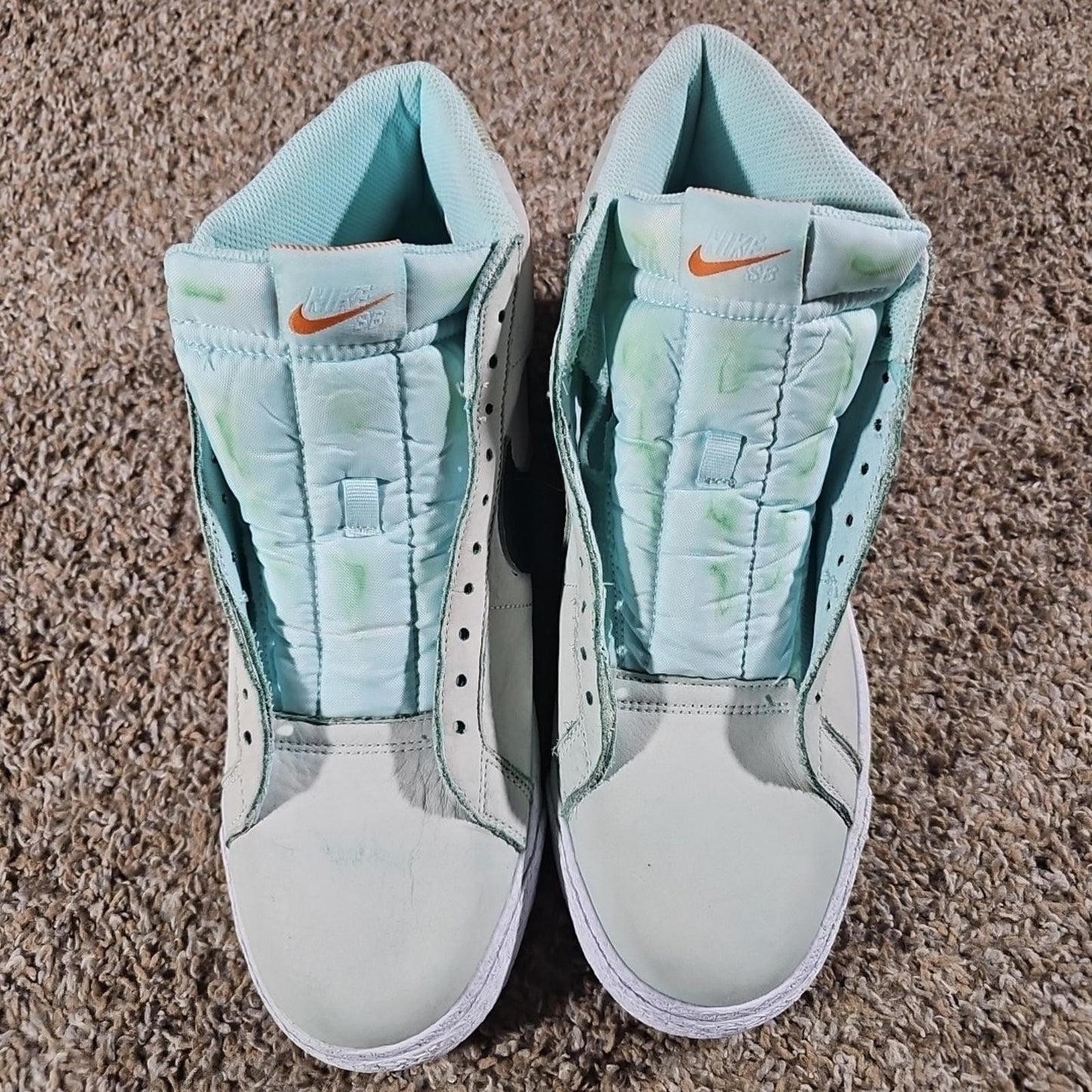 nike sb DA8855-100 sz 11 UK10 shoes
