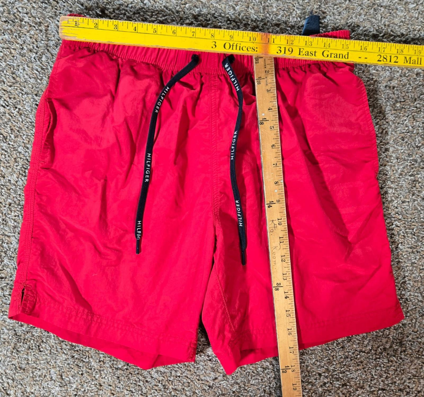 Tommy Hilfiger red drawstring swim trunks Lined Pockets M
