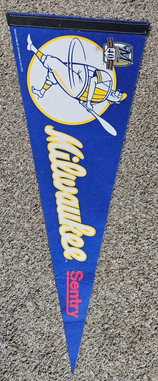 2010 Blue Milwaukee Brewers Barrelman Pennant Sentry - creases