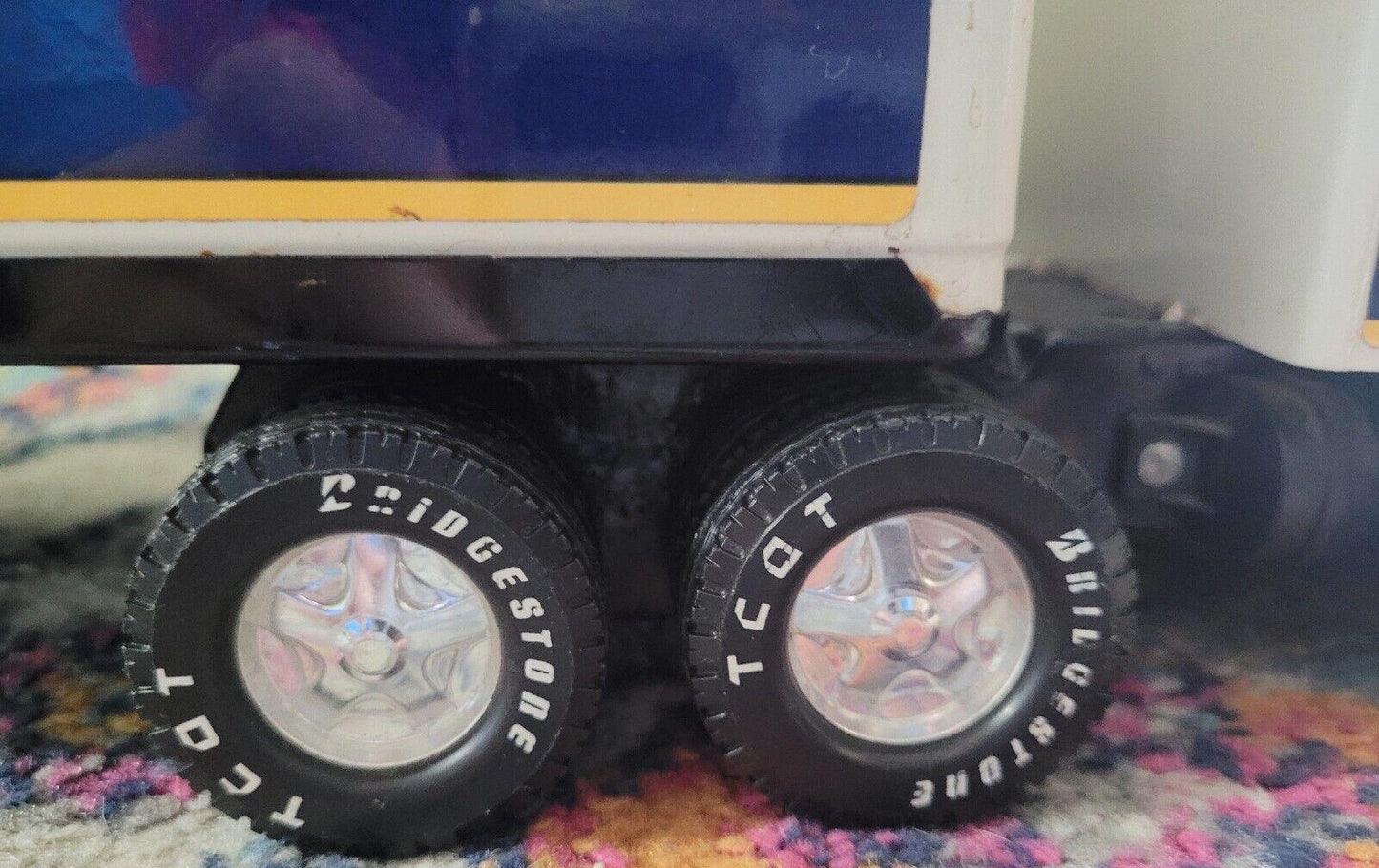 Vintage 25" NYLINT Louis Kemp Seafood Company toy semi truck EUC 4 Age USA MADE
