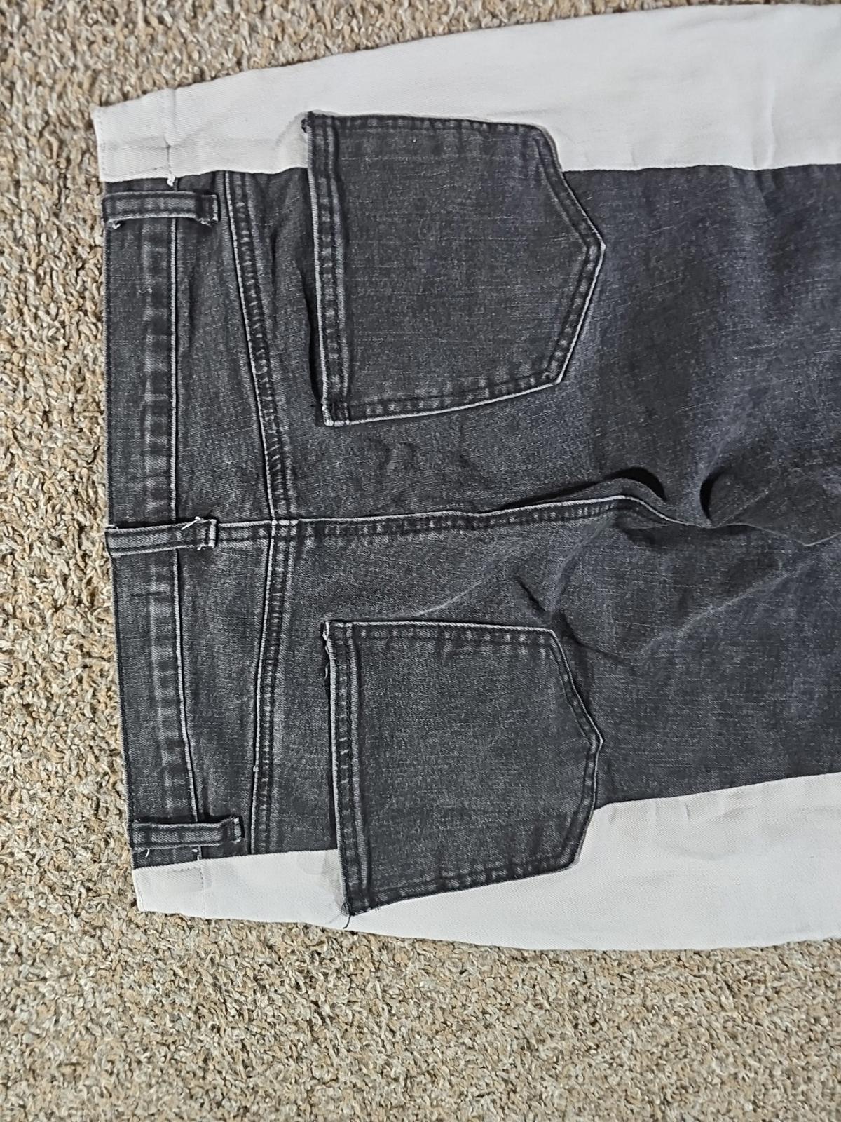 Akira 15(W31) Black White Jeans