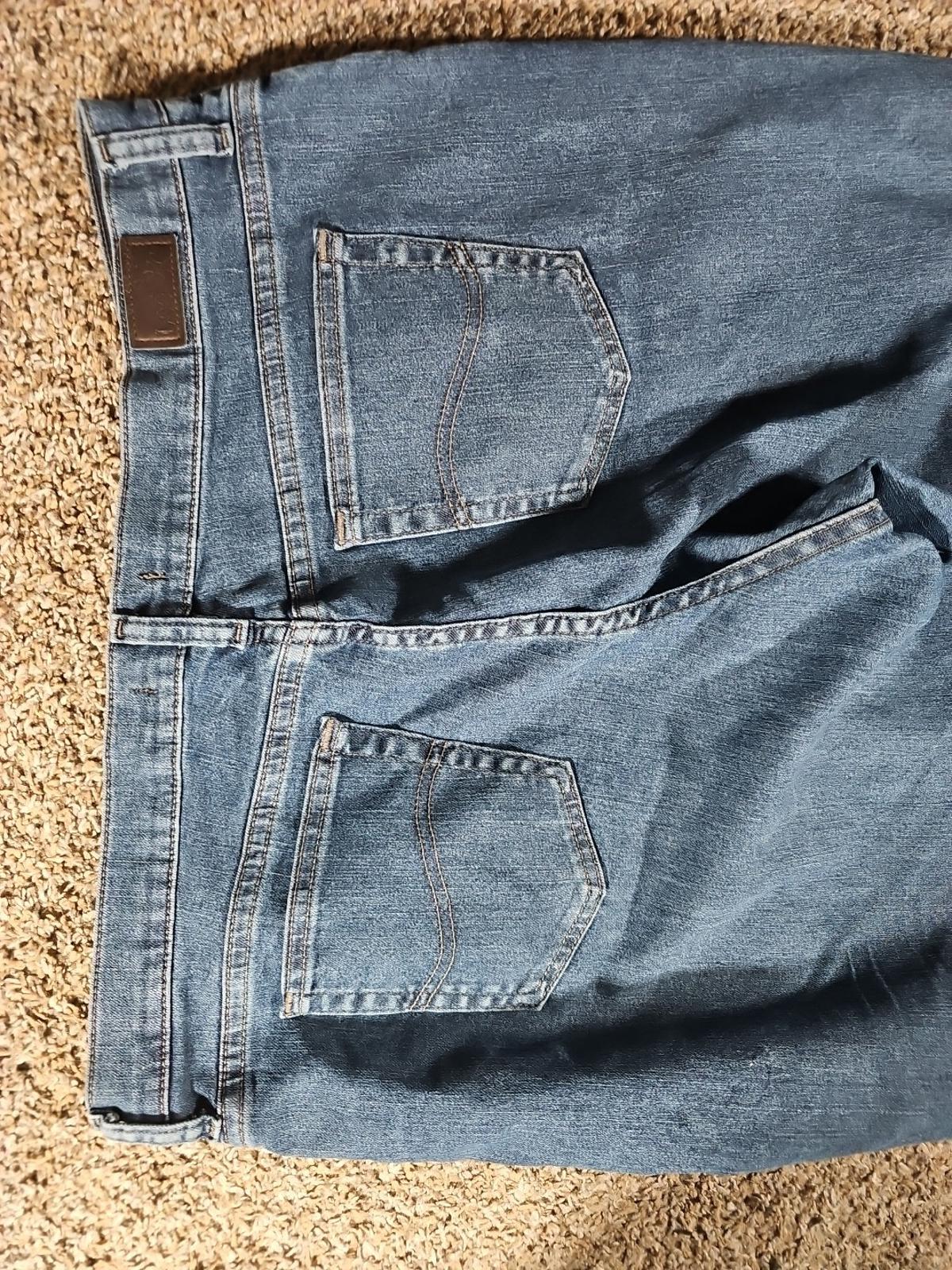 Lee Relaxed Fit 18M Jeans