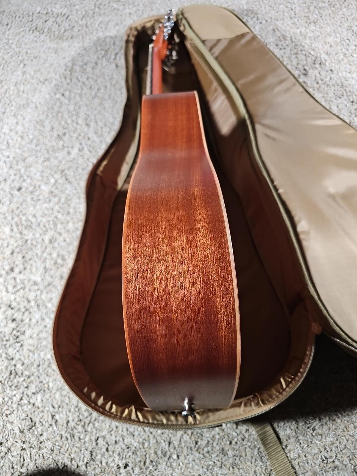 Baby TAYLOR Mahogany BT-2 Left Handed Acoustic Guitar w/ Gigbag NOT JUST 4 KIDS!