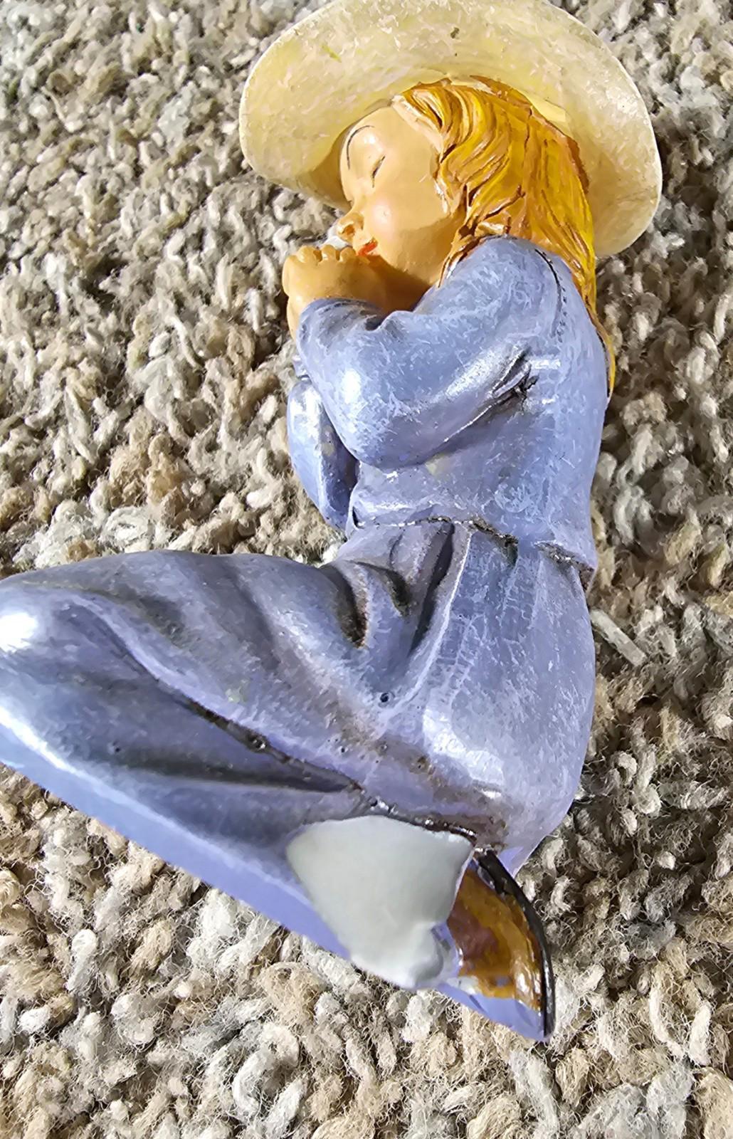 little cowgirl praying figurine Chipped