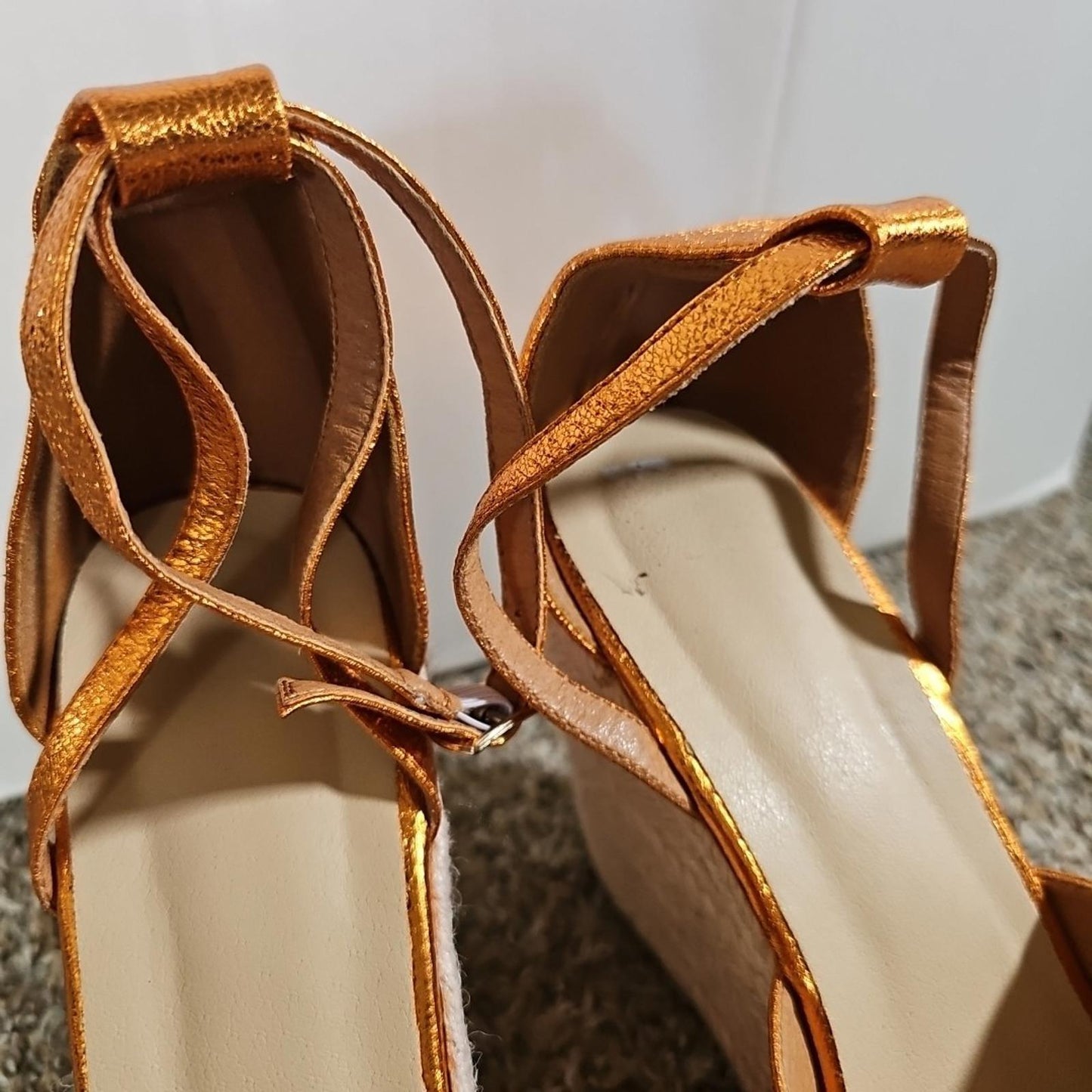 No Brand Sz42 Orange Wedge Sandal Heel MISSING 1 ANKLE STRAP