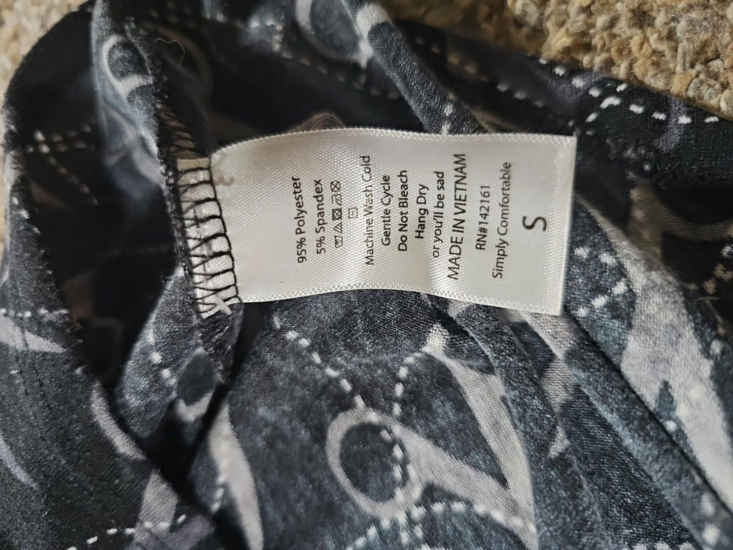 LuLaRoe Hair Stylist Barber Shears Scissors Smock Shirt S