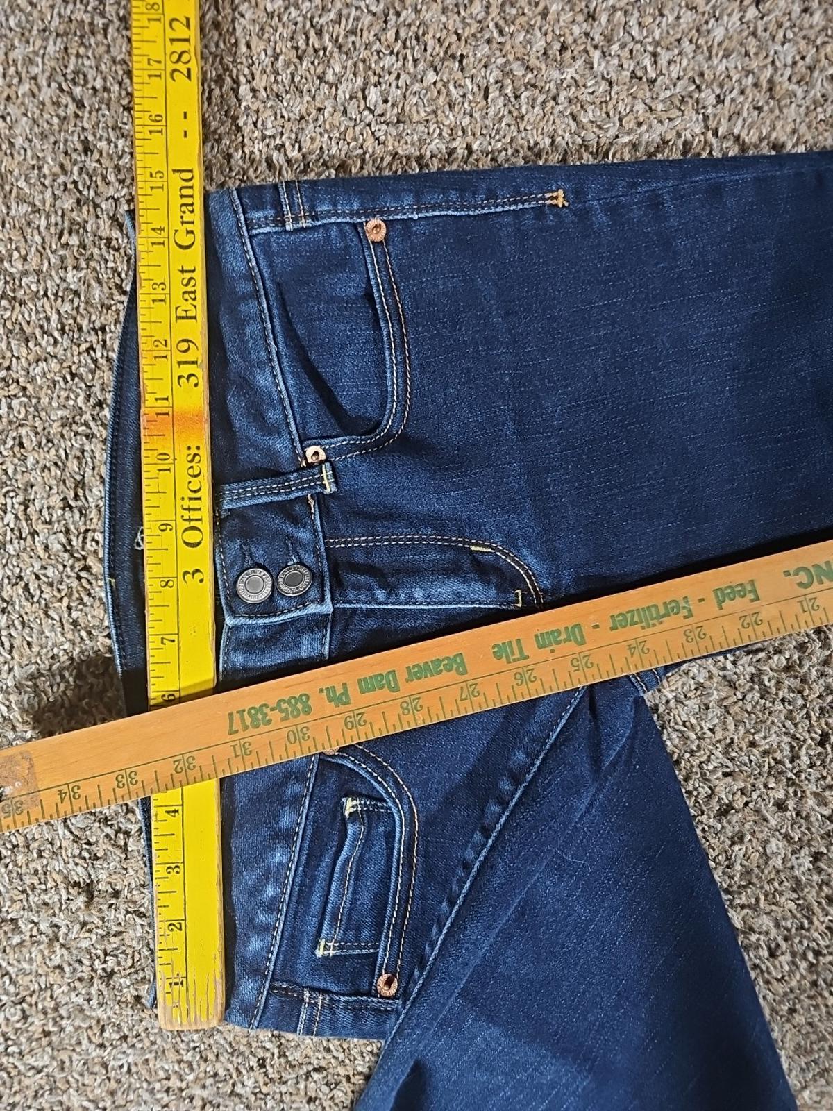 American Eagle Artist Stretch Sz 6 Jeans