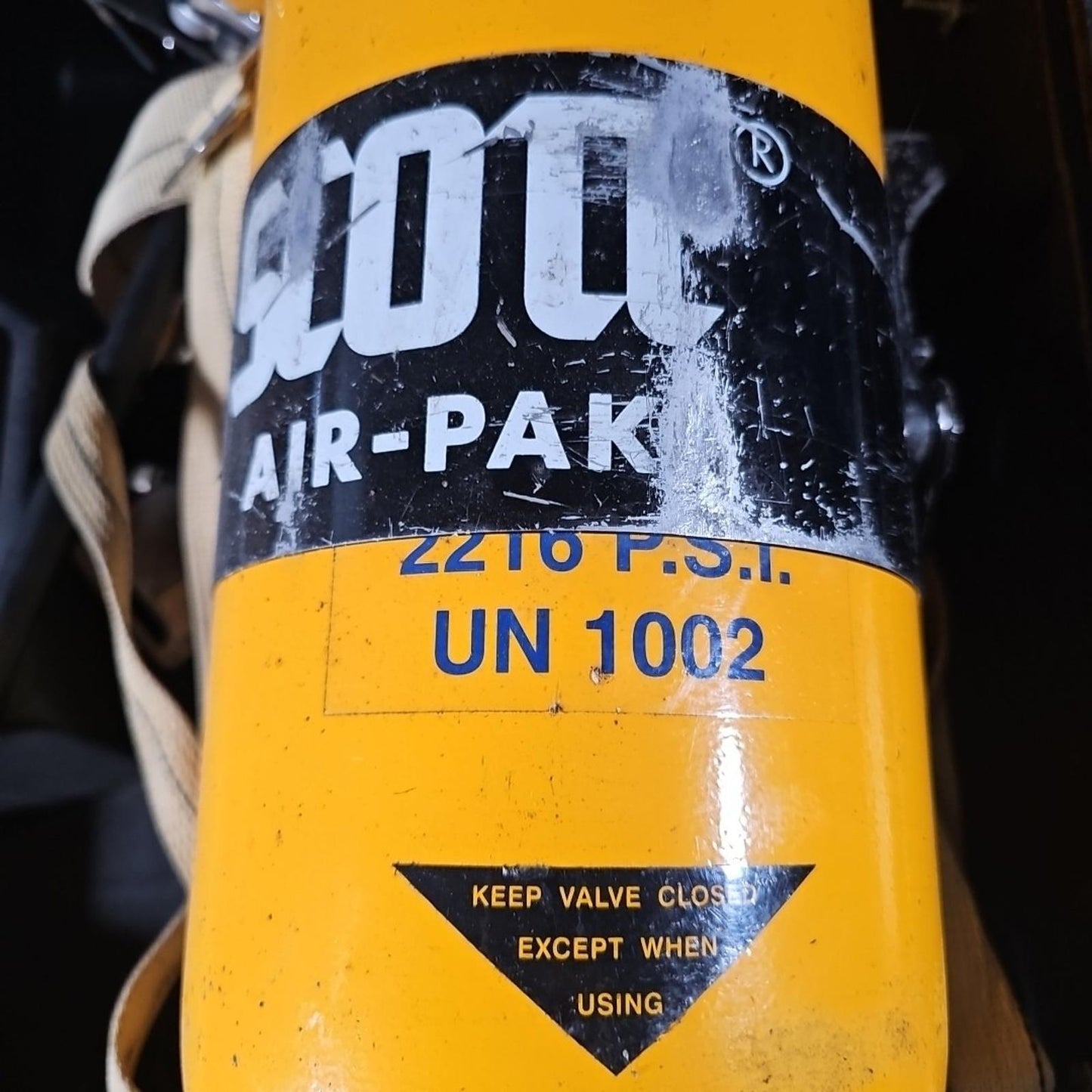scott air pak II Pressur Pak II USA MADE Holds Air DECOMMISSIONED FIRE GEAR