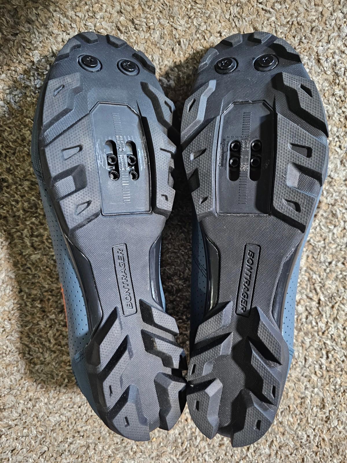 Bontrager Evoke Mountain Bike Shoe US13EU46 Blue/Orange TREK