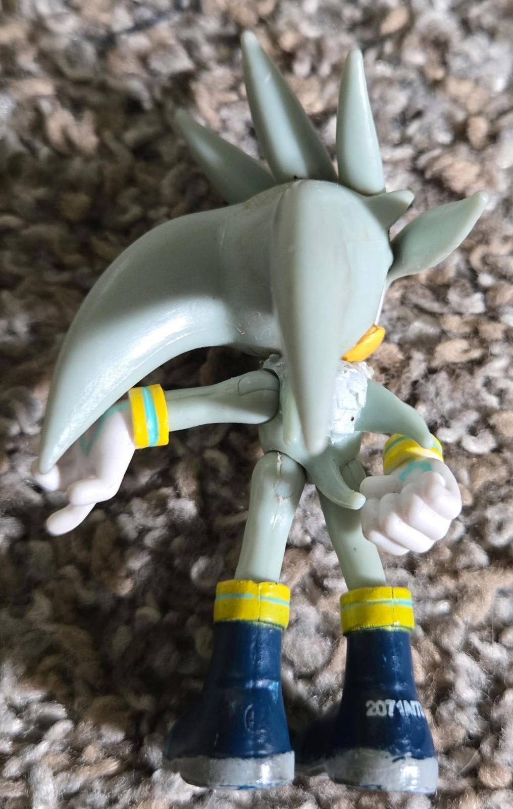 Jakks Pacific Silver the Hedgehog Sonic SEGA figure